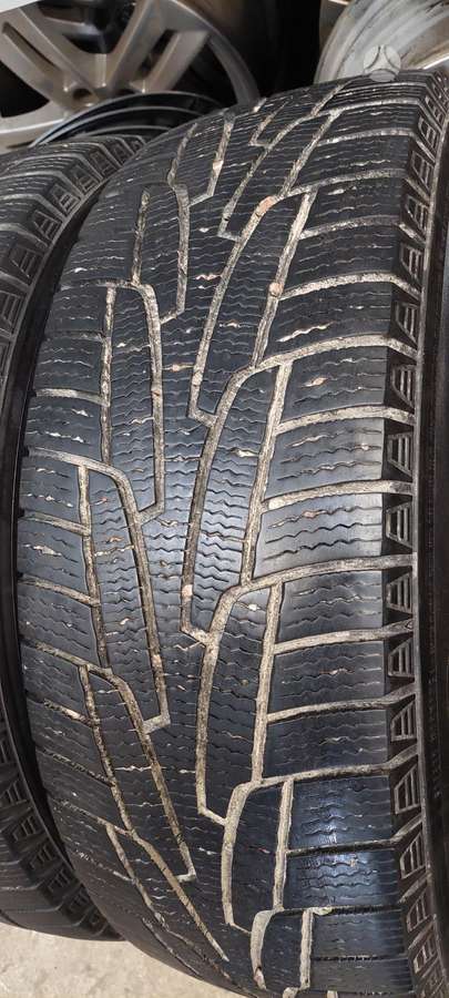 Kumho, winter 235/65 R17