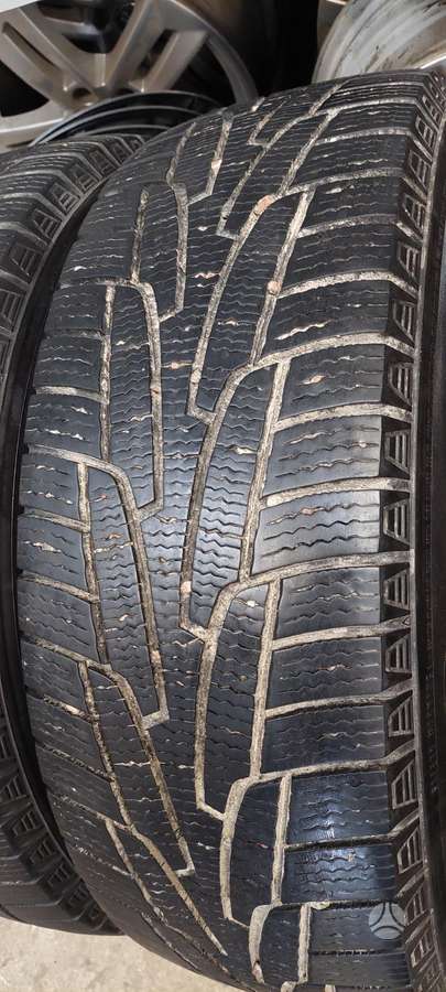Kumho, зимние 235/65 R17