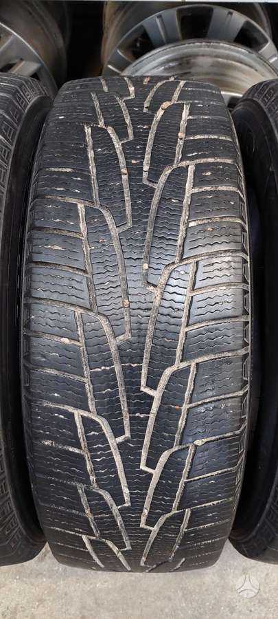 Kumho, зимние 235/65 R17