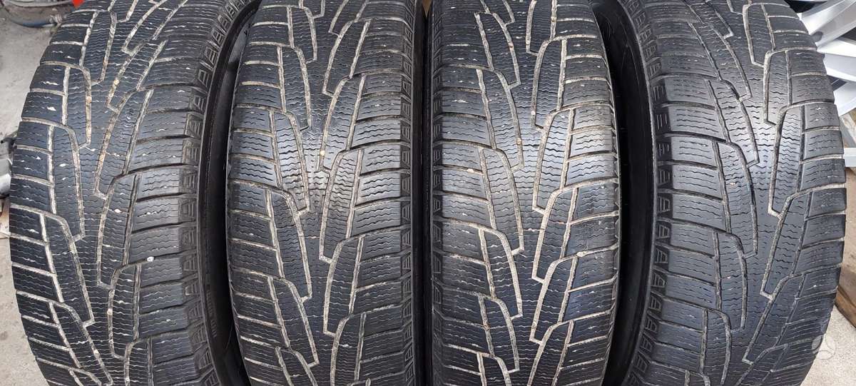 Kumho, winter 235/65 R17
