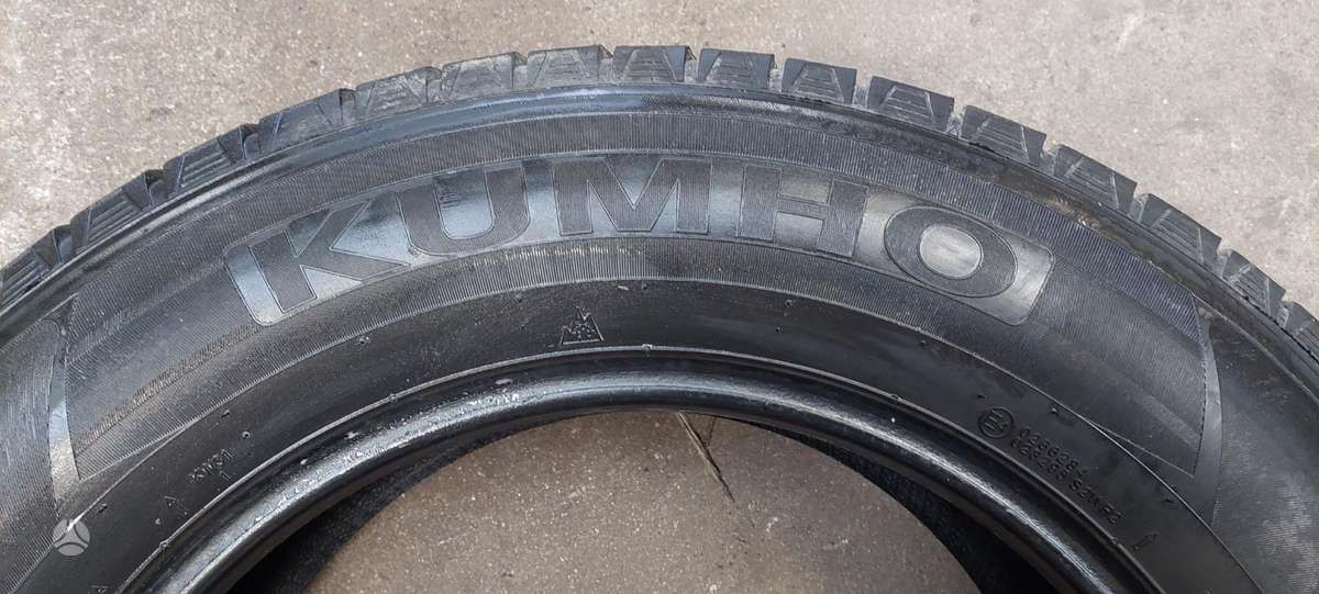 Kumho, winter 235/65 R17