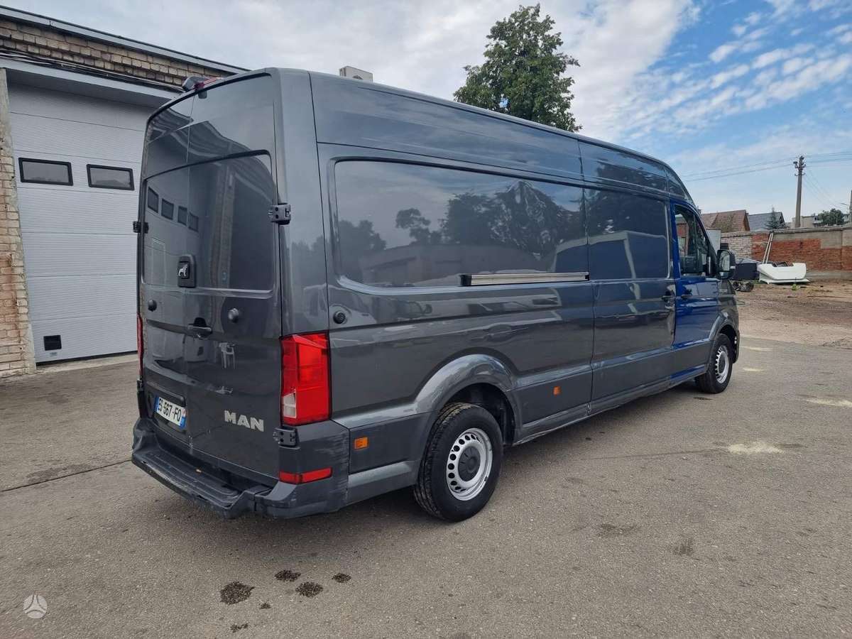 Volkswagen Crafter, cargo vans