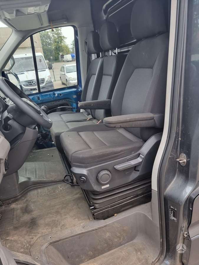 Volkswagen Crafter, cargo vans