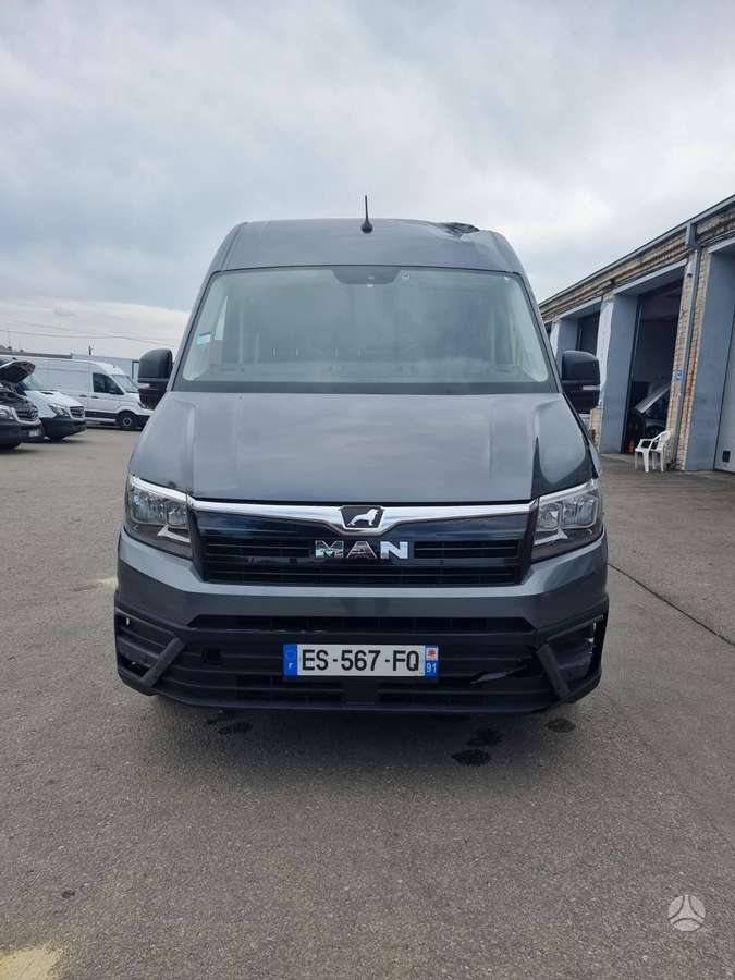 Volkswagen Crafter, cargo vans