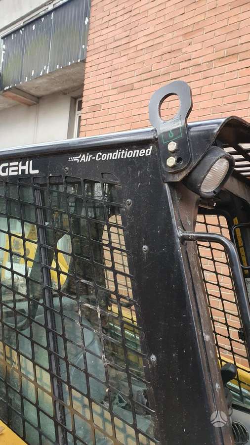 GEHL R165, mini loaders