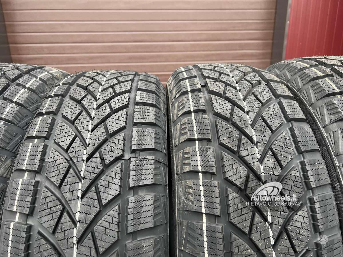 Windforce Snow Blazer, winter 215/60 R16