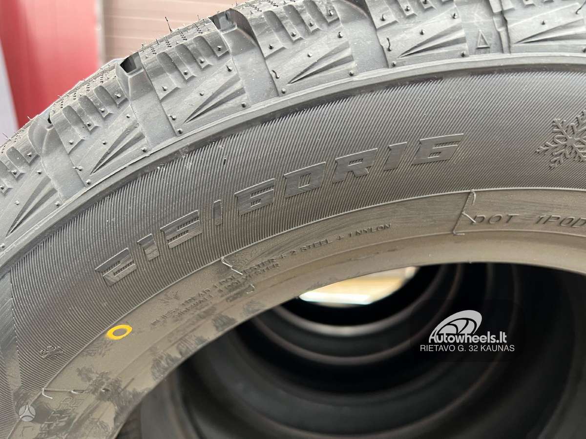 Windforce Snow Blazer, winter 215/60 R16