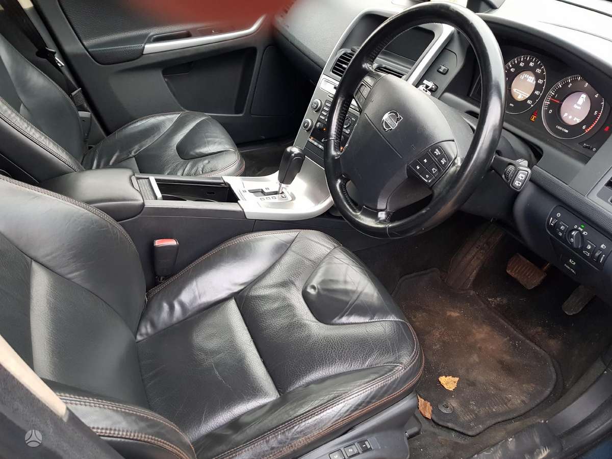 Volvo XC60 Visos volvo dalys