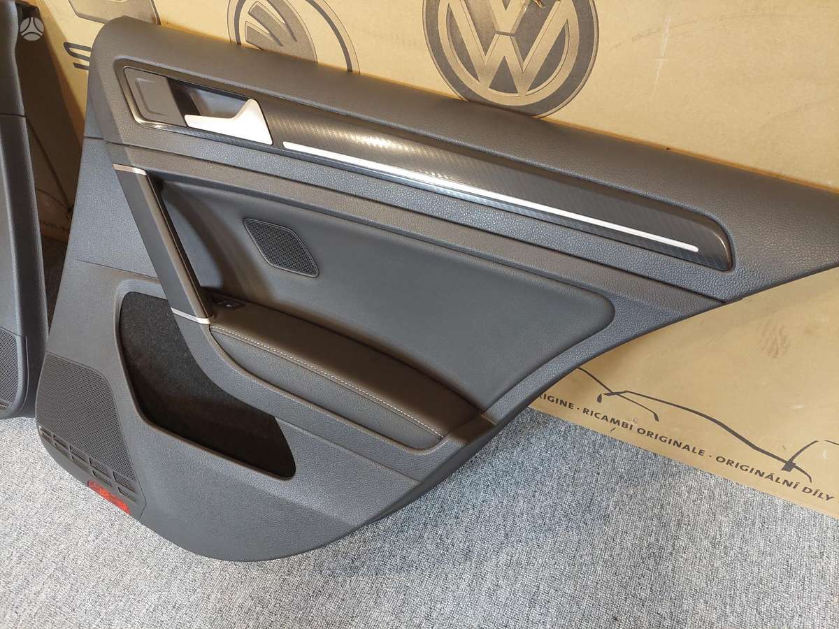 Volkswagen Golf, DURELES KAIP NAUJOS SPALVOS KODAS LC9X, детали салона