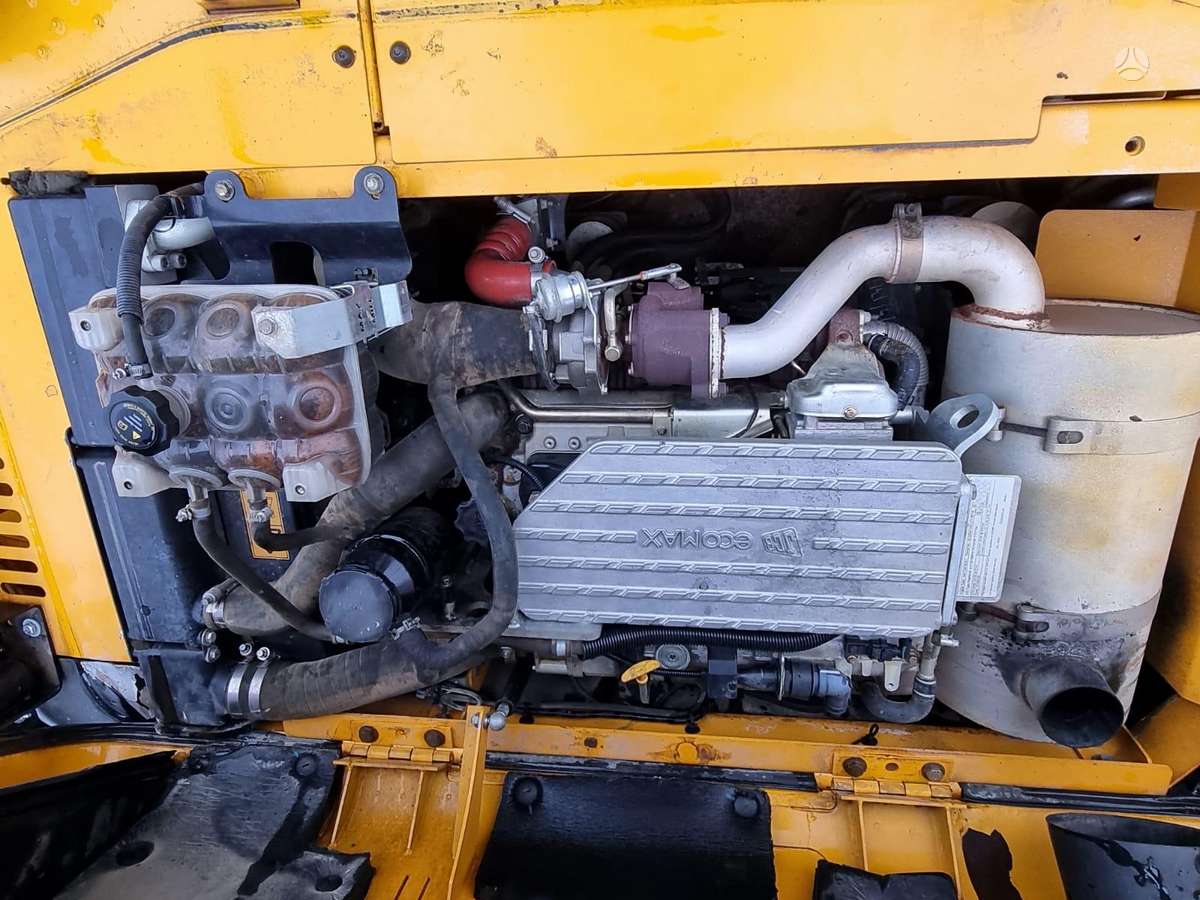 JCB JCB JS131LC (PLUS), ekskavatoriai