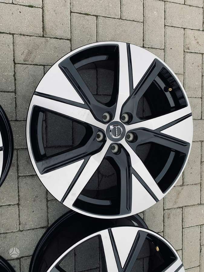 Volvo, light alloy, R19