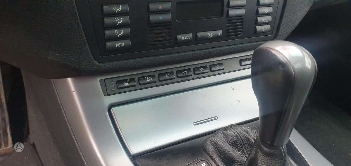 BMW X5 Dalimis