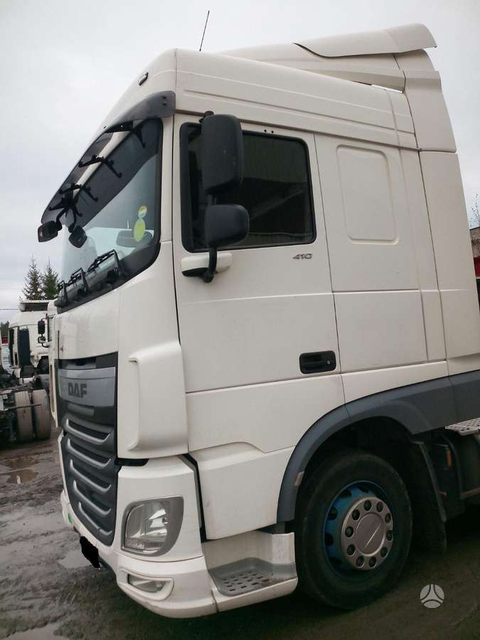 DAF XF410FT, vilkikai