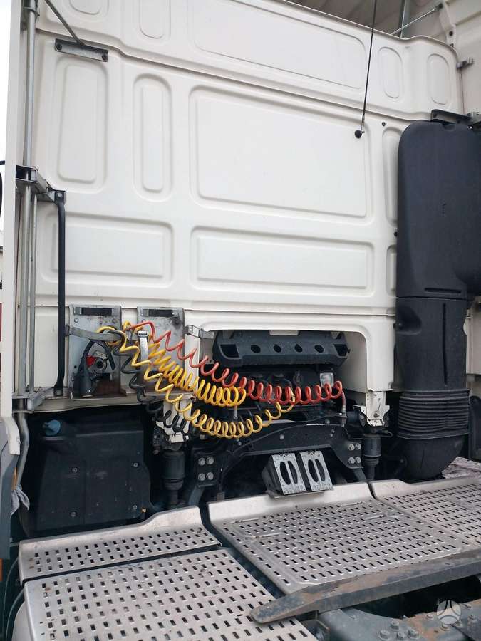 DAF XF410FT, semi-trailer trucks