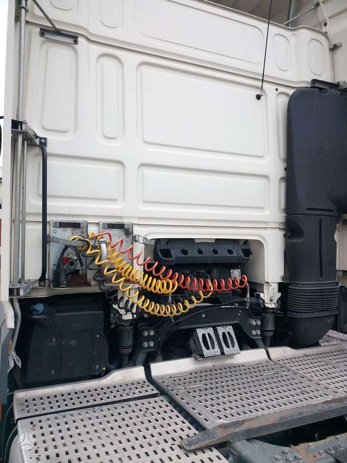 DAF XF410FT, тягачи