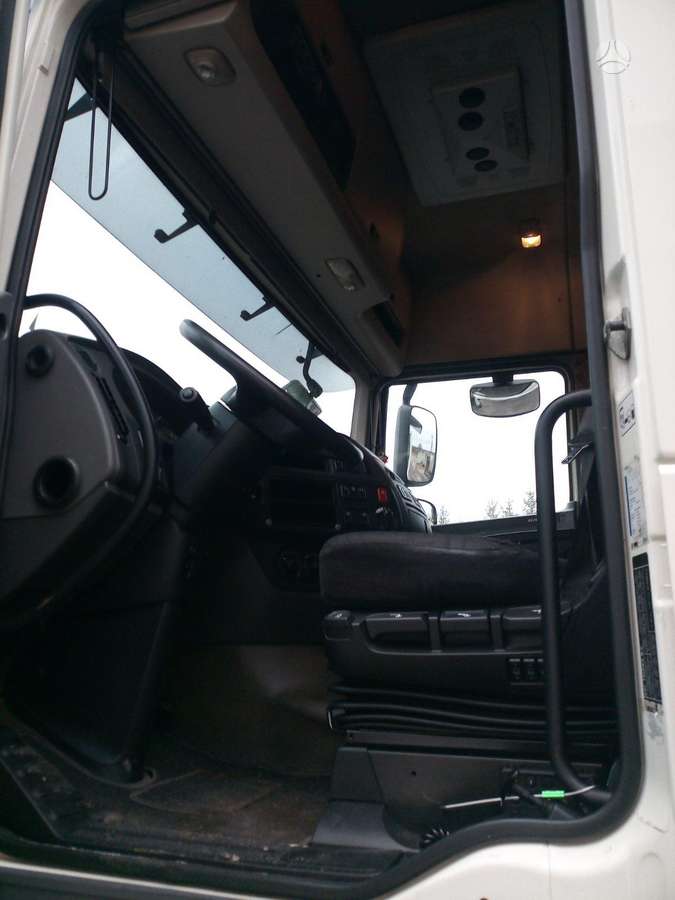 DAF XF410FT, semi-trailer trucks