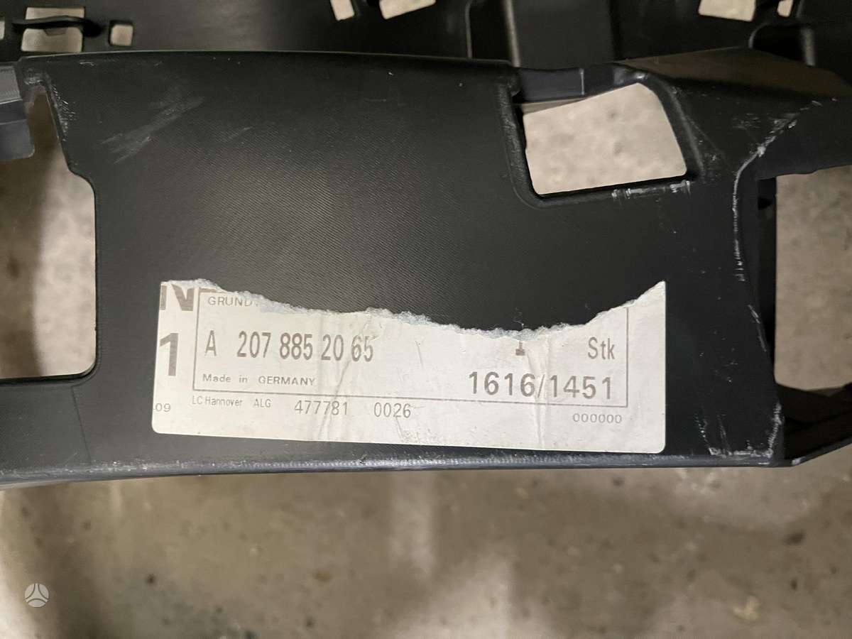 Mercedes-Benz E klasė kėbulo dalys