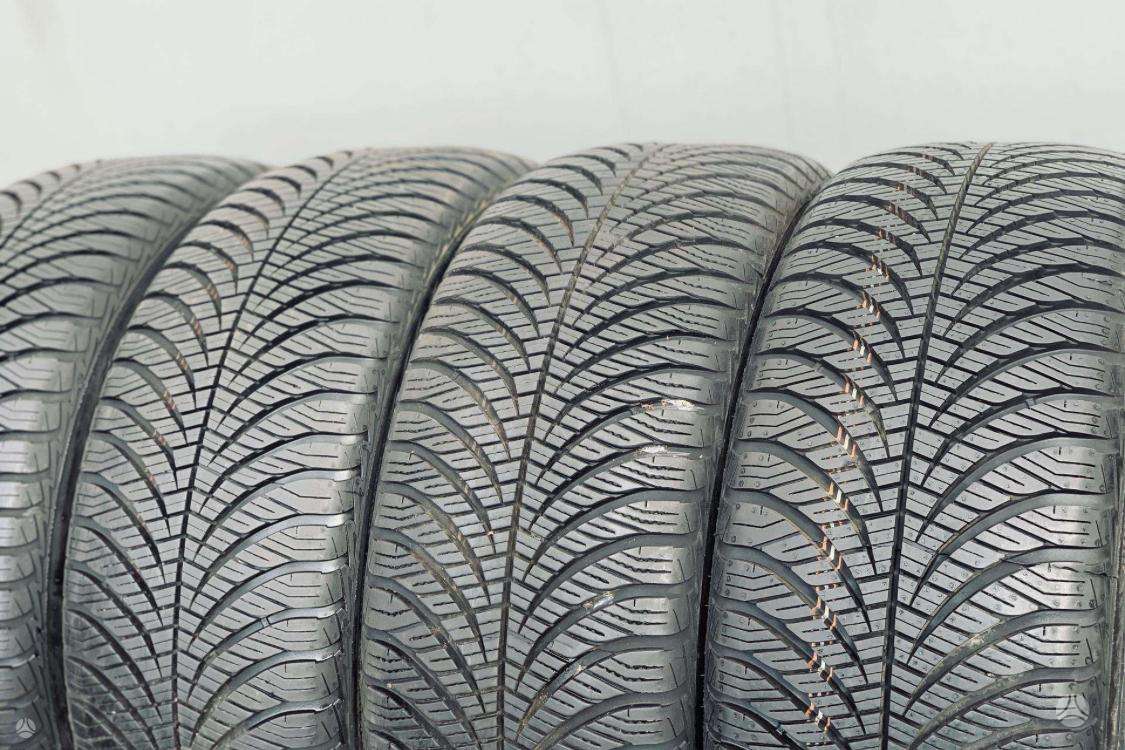 Goodyear Vector4Seasons GEN-2, universalios 215/55 R17