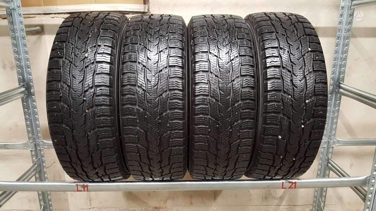Nokian Hakkapeliitta CR3 apie 9mm, žieminės 215/60 R17 | A22399908