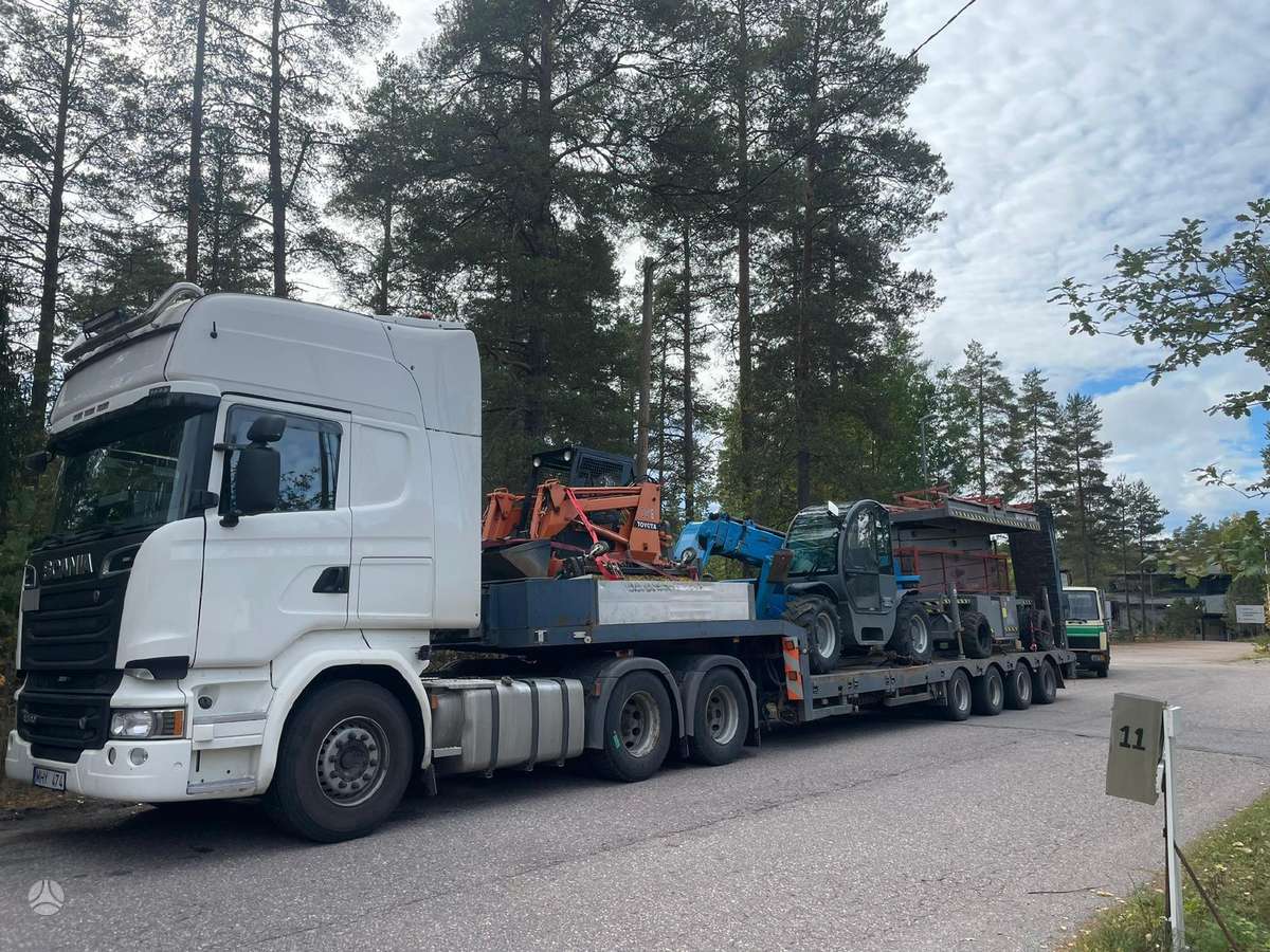 -Kita- Techni. ir traktorių pervežima, тракторы