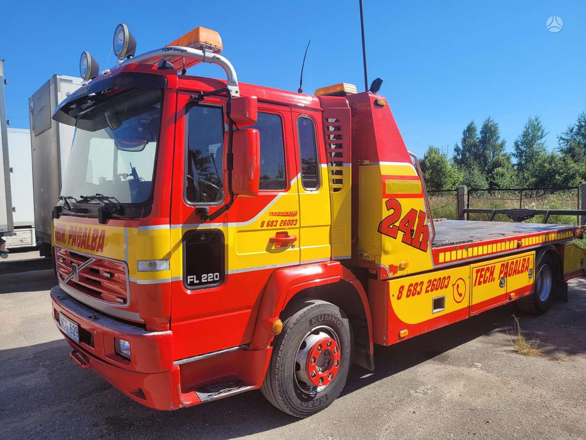 -Kita- Techni. ir traktorių pervežima, тракторы
