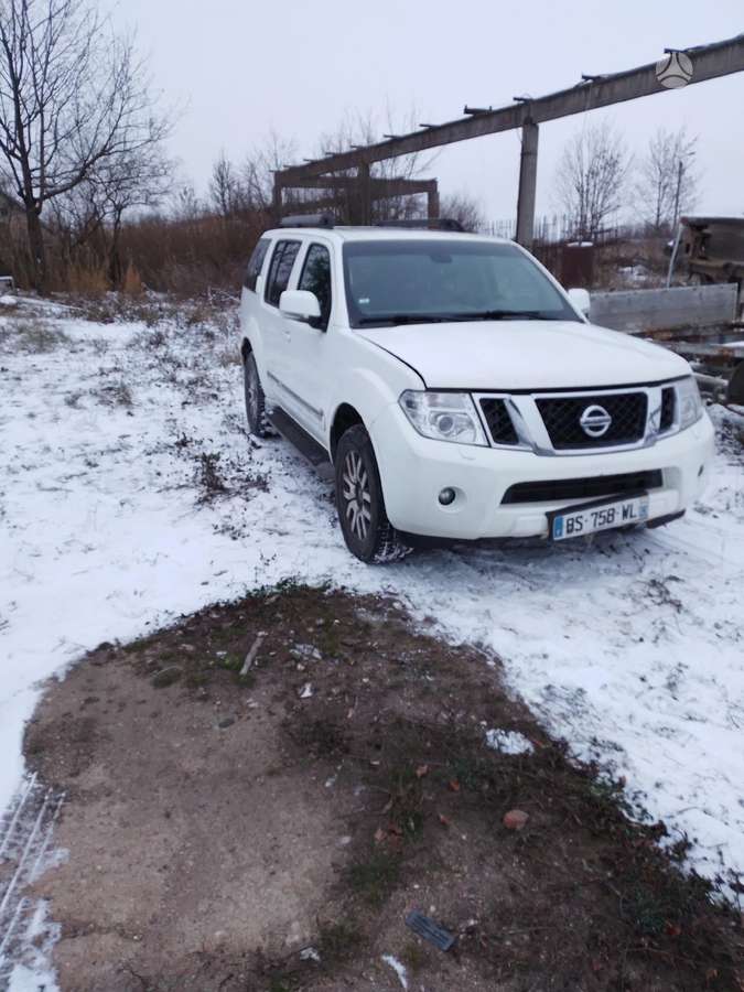 Nissan Pathfinder по частям