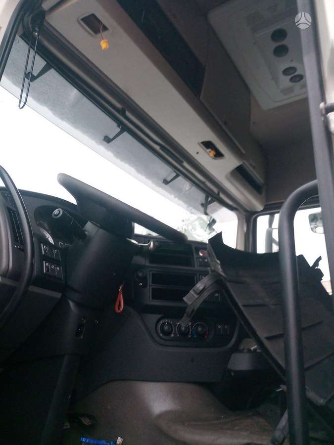 DAF XF410FT, тягачи