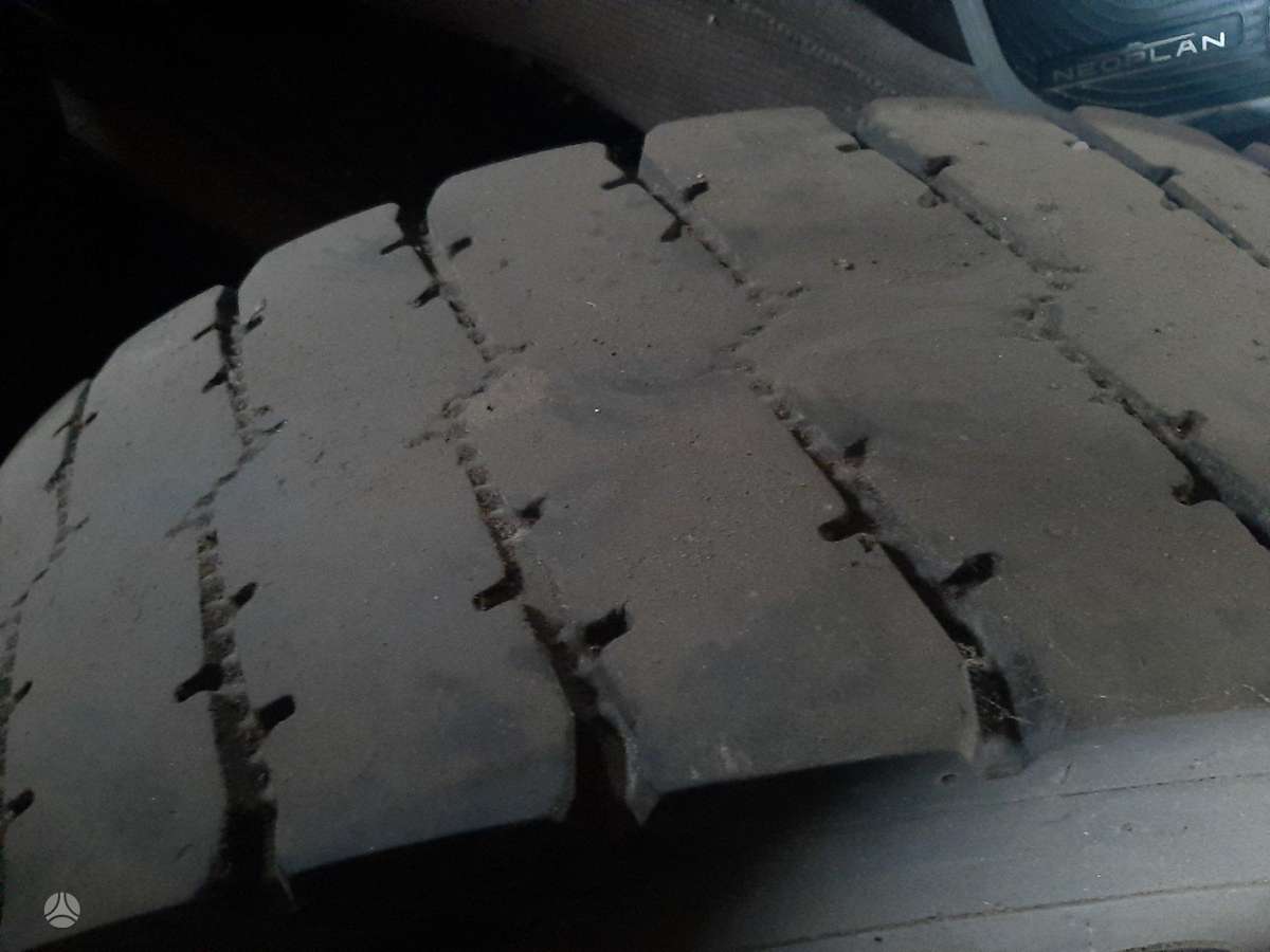 Continental, всесезонные 13/80 R22,5