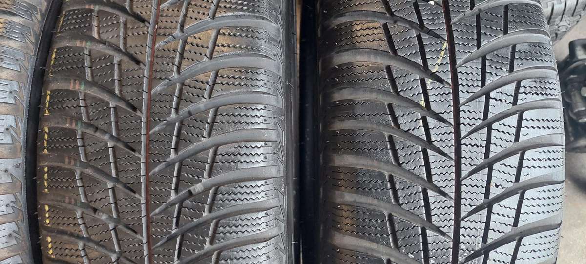 Bridgestone, зимние 205/60 R16