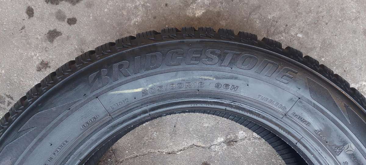 Bridgestone, žieminės 205/60 R16