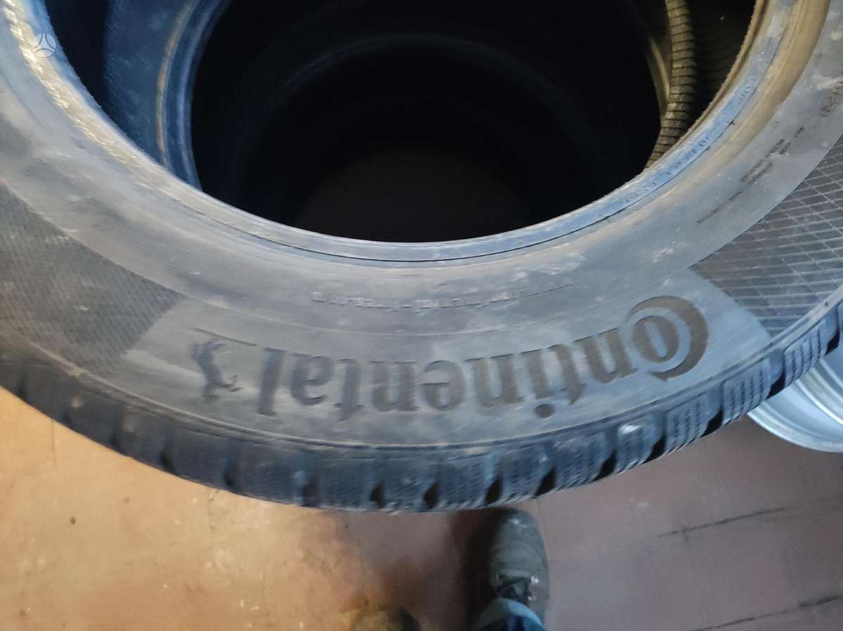 Continental, žieminės 215/65 R17