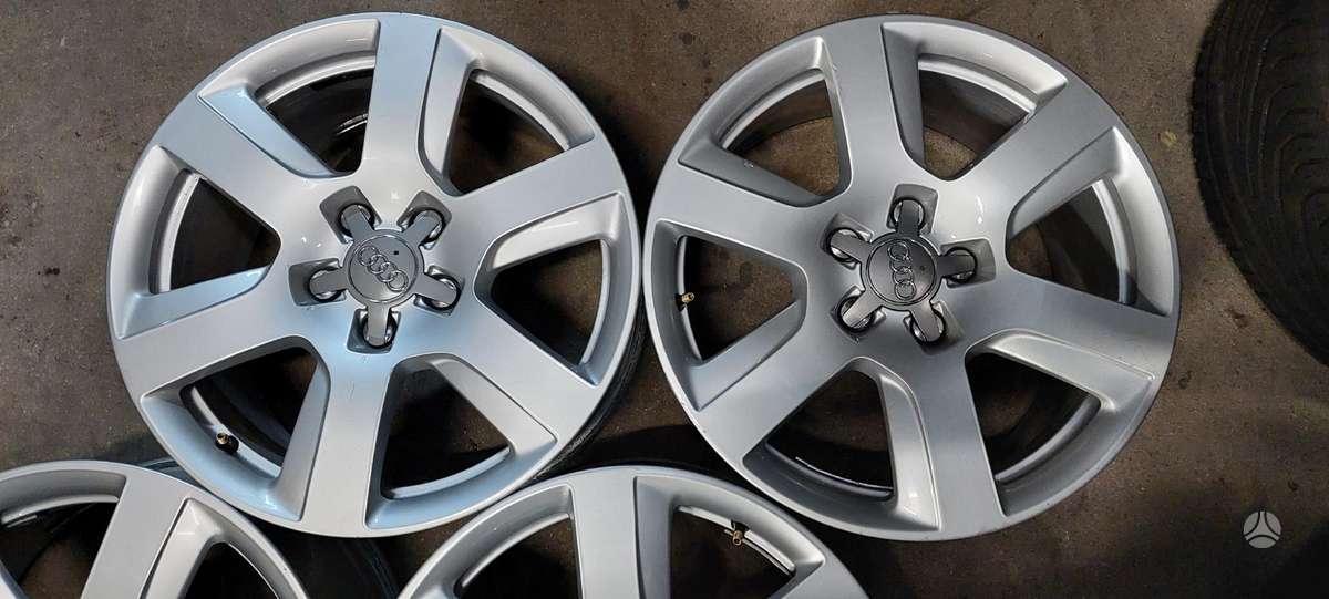 Audi, vieglmetāla, R17