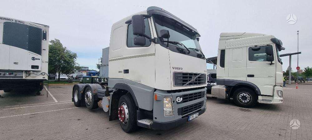 Volvo FH12, double sleeper