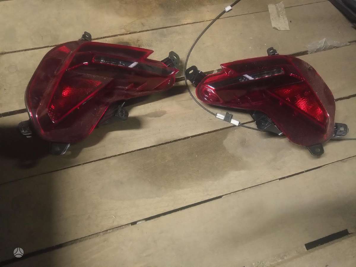 Hyundai Tucson lights, front grill