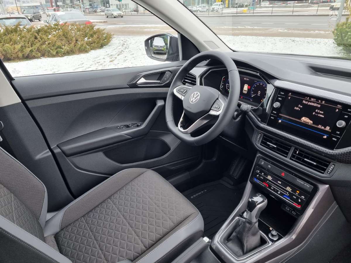 Volkswagen T-Cross, Внедорожник / Кроссовер