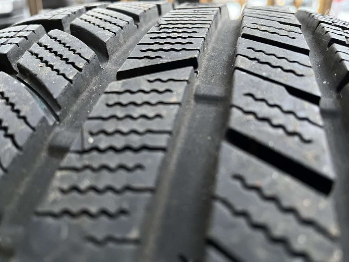 Toyo Snoprox S954, winter 225/40 R18