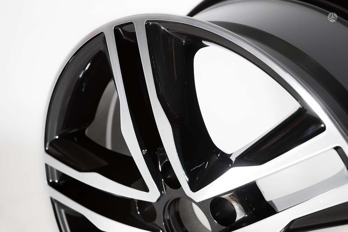 Volkswagen, light alloy, R17