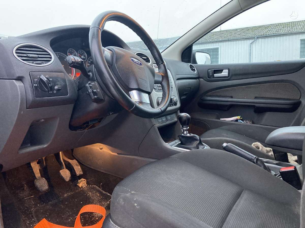 Ford Focus по частям