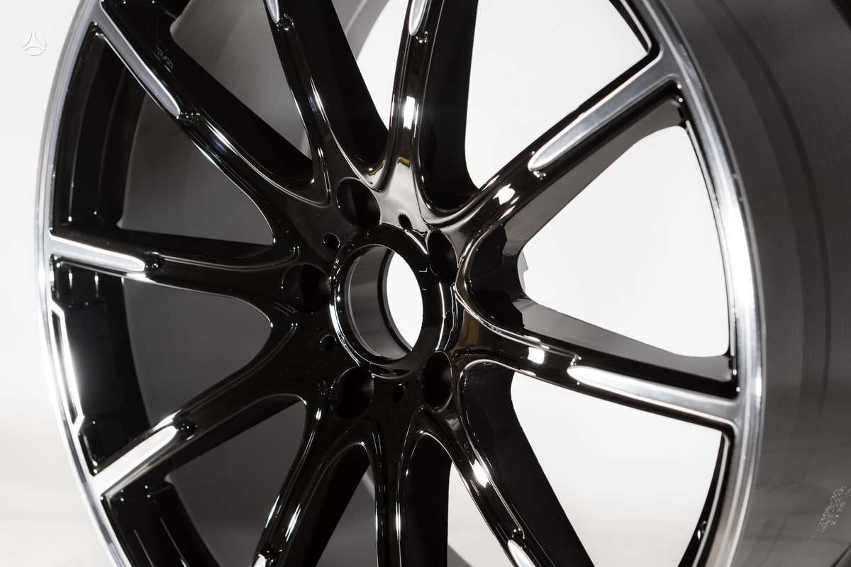 Mercedes-Benz, light alloy, R22