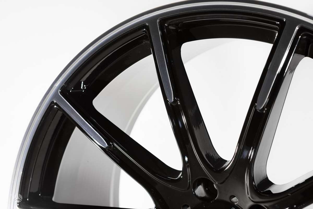 Mercedes-Benz, light alloy, R22