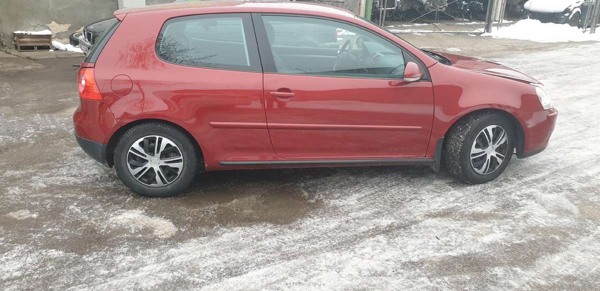 Volkswagen Golf rezerves daļās