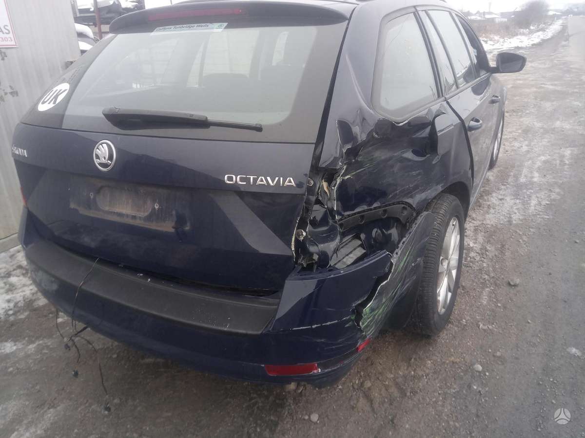 Skoda Octavia body parts
