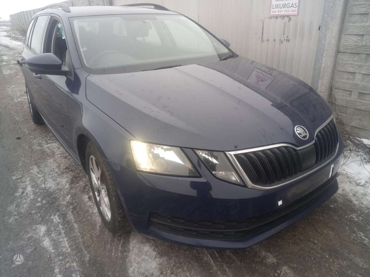 Skoda Octavia body parts