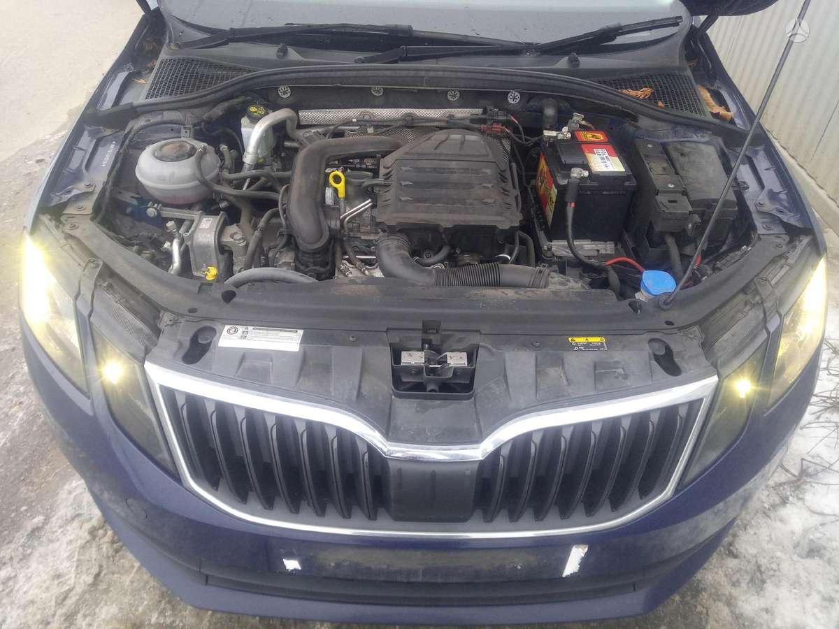 Skoda Octavia body parts