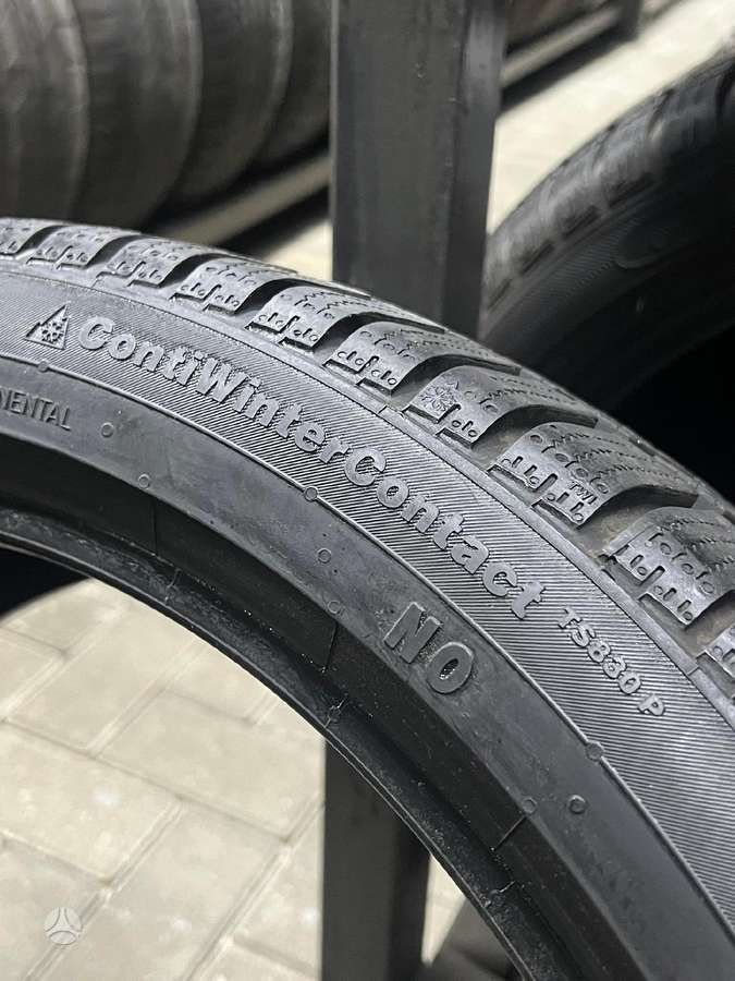 Continental WINTERCONTACT TS830P, winter 235/40 R19