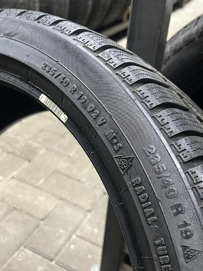Continental WINTERCONTACT TS830P, зимние 235/40 R19