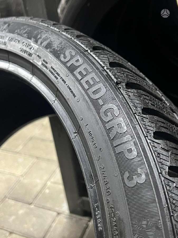 Semperit SPEED-GRIP 3, winter 235/40 R19