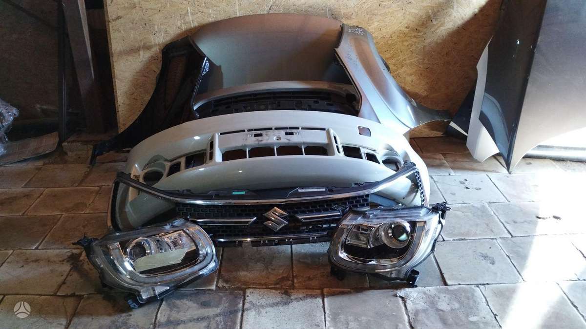 Suzuki Ignis детали кузова