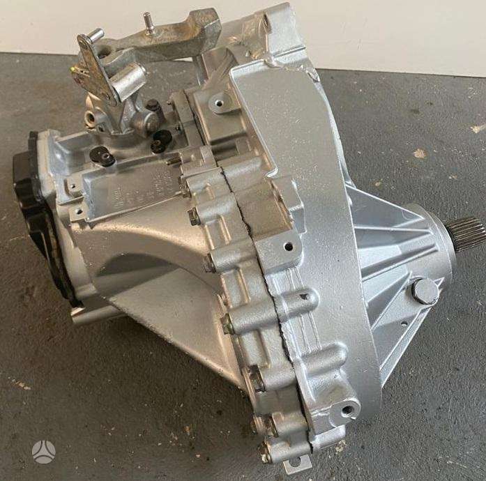 Volkswagen Transporter pavarų dėžė