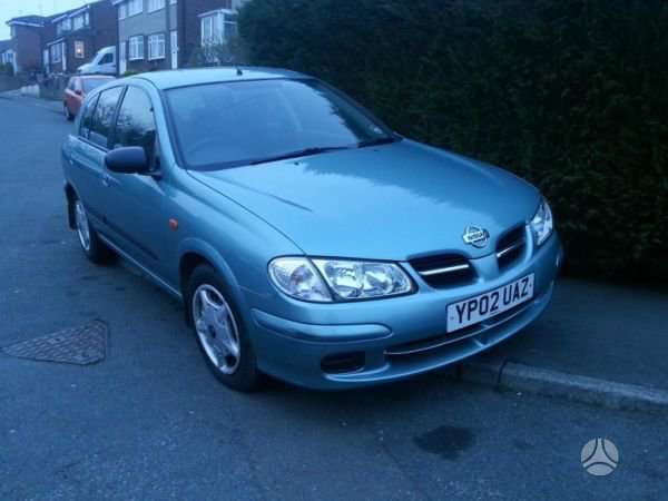 Nissan Almera dalimis